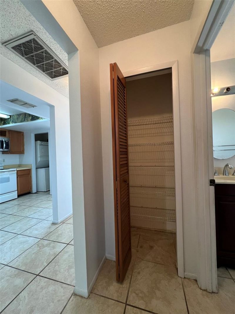 5112 Gainsville Drive, Temple Terrace, FL 33617 Photo