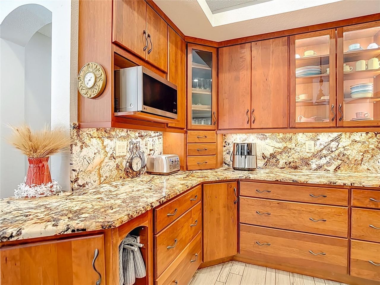 2087 Breezy Way , Spring Hill, FL 34608 Photo