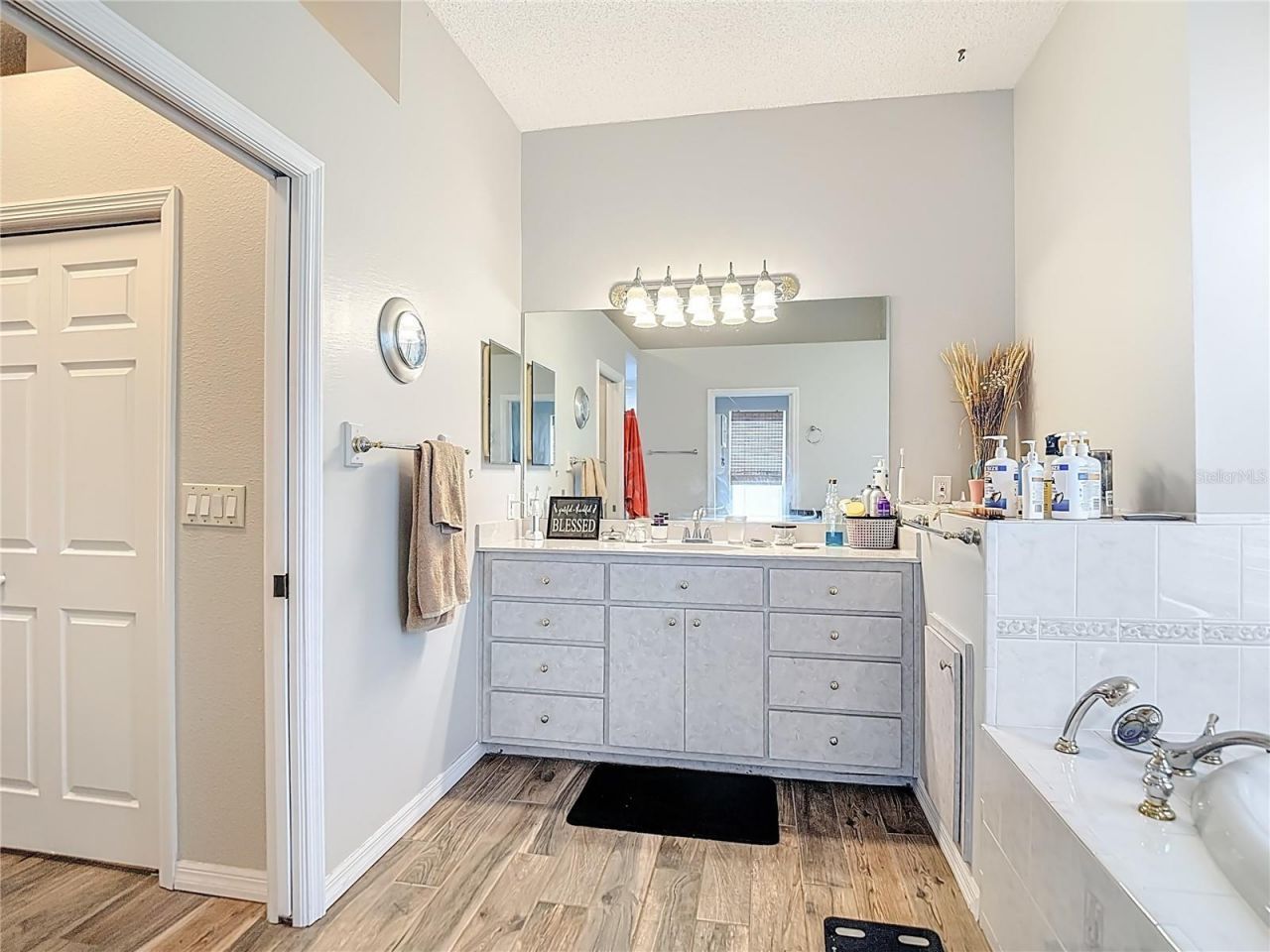 2087 Breezy Way , Spring Hill, FL 34608 Photo