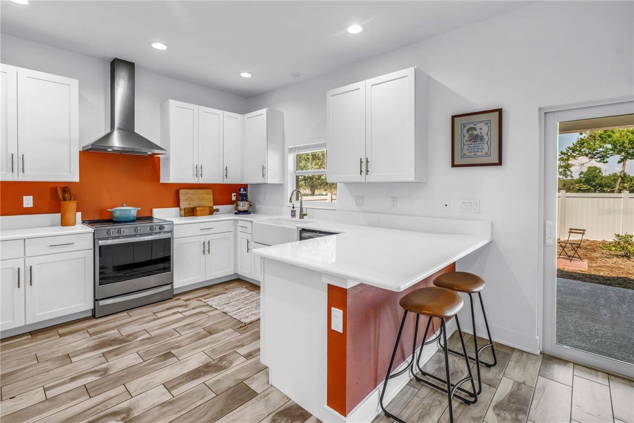 2119 Catalonia Way S, Saint Petersburg, FL 33712 Photo