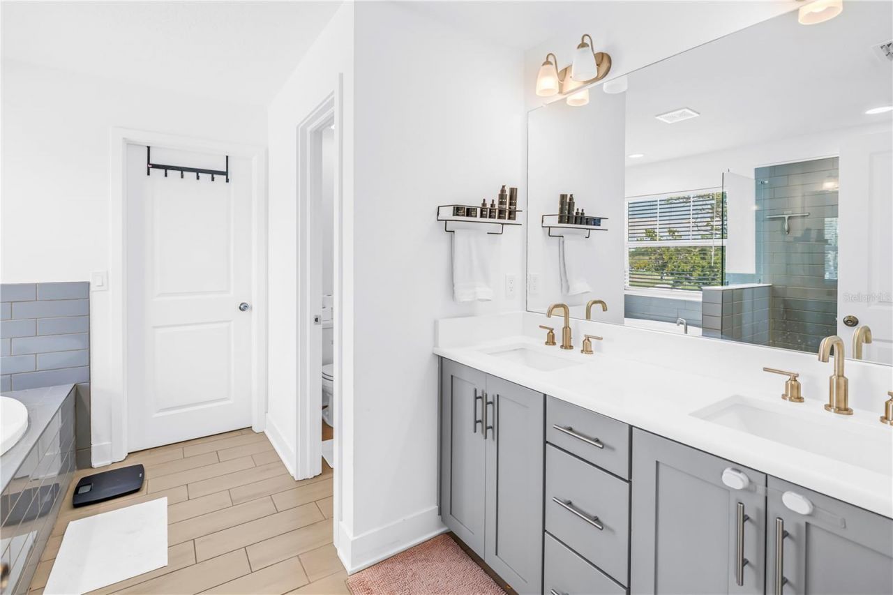 2119 Catalonia Way S, Saint Petersburg, FL 33712 Photo