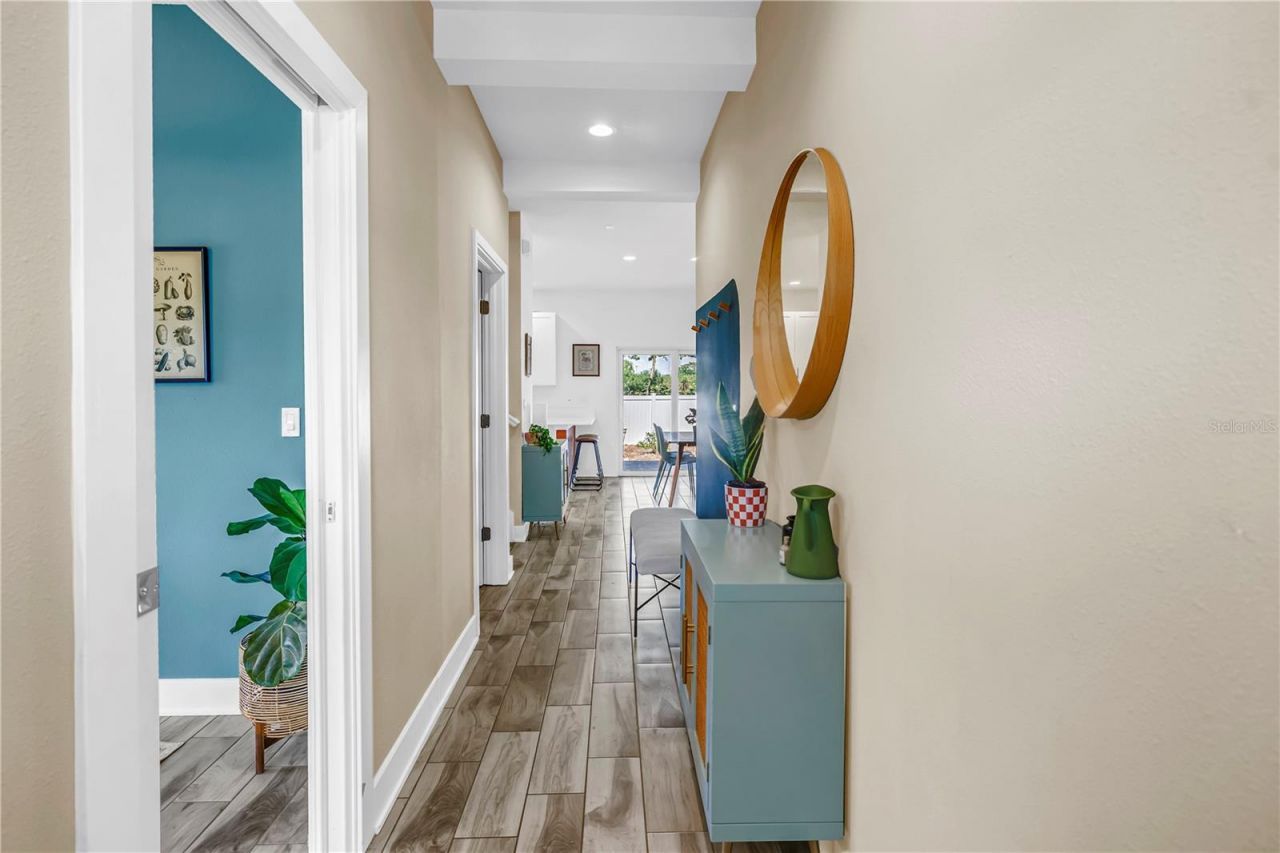 2119 Catalonia Way S, Saint Petersburg, FL 33712 Photo