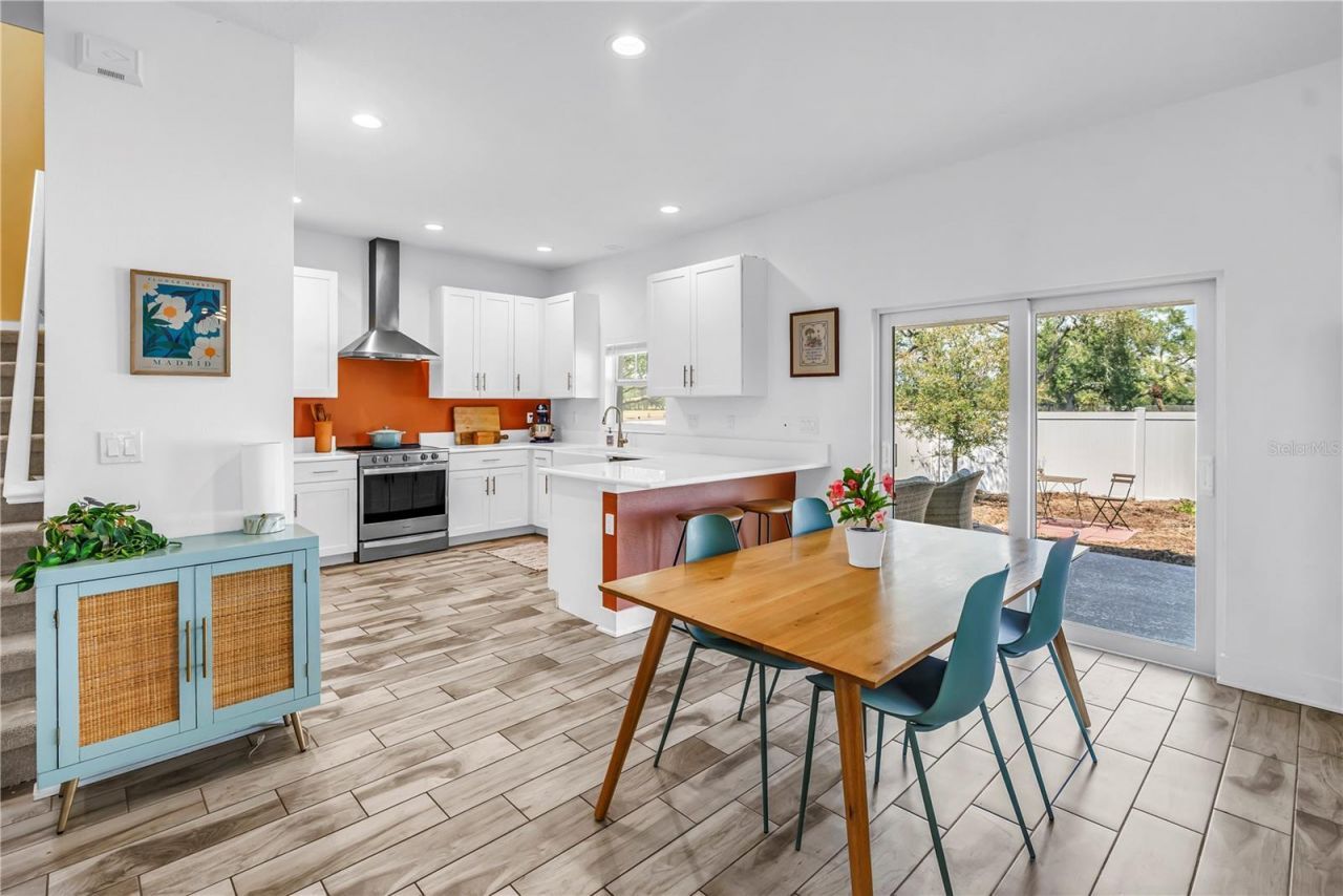 2119 Catalonia Way S, Saint Petersburg, FL 33712 Photo