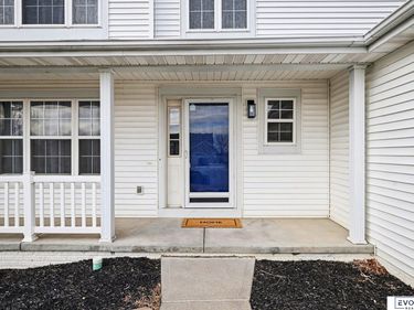 7822 S 97th Circle, La Vista, NE 68128
