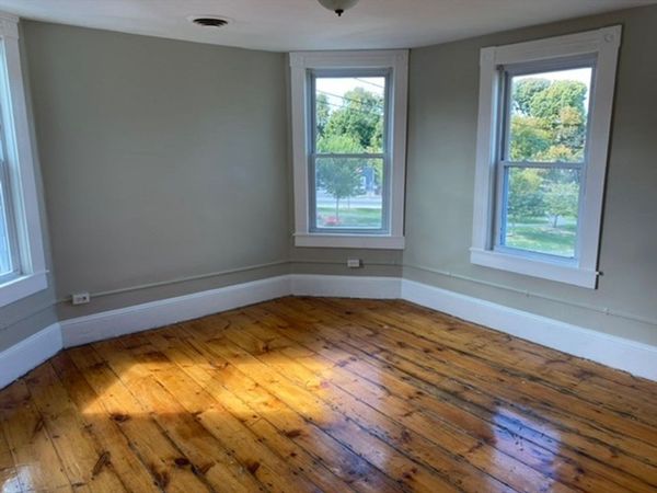 187 Newbury St, Unit 03, Lawrence, MA 01841