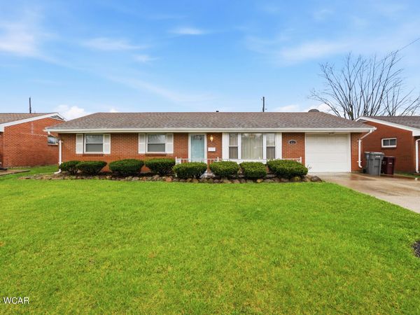 613 Meadowbrook Drive, Lima, OH 45801