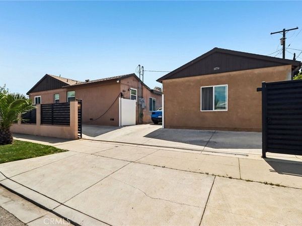 8055 Natick Avenue, Panorama City, CA 91402