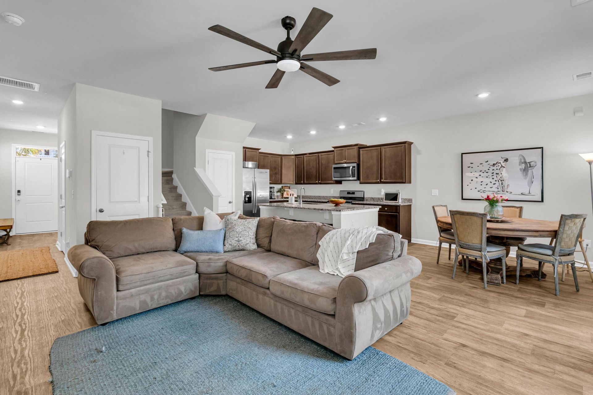 1879 Towne Street Photo 20