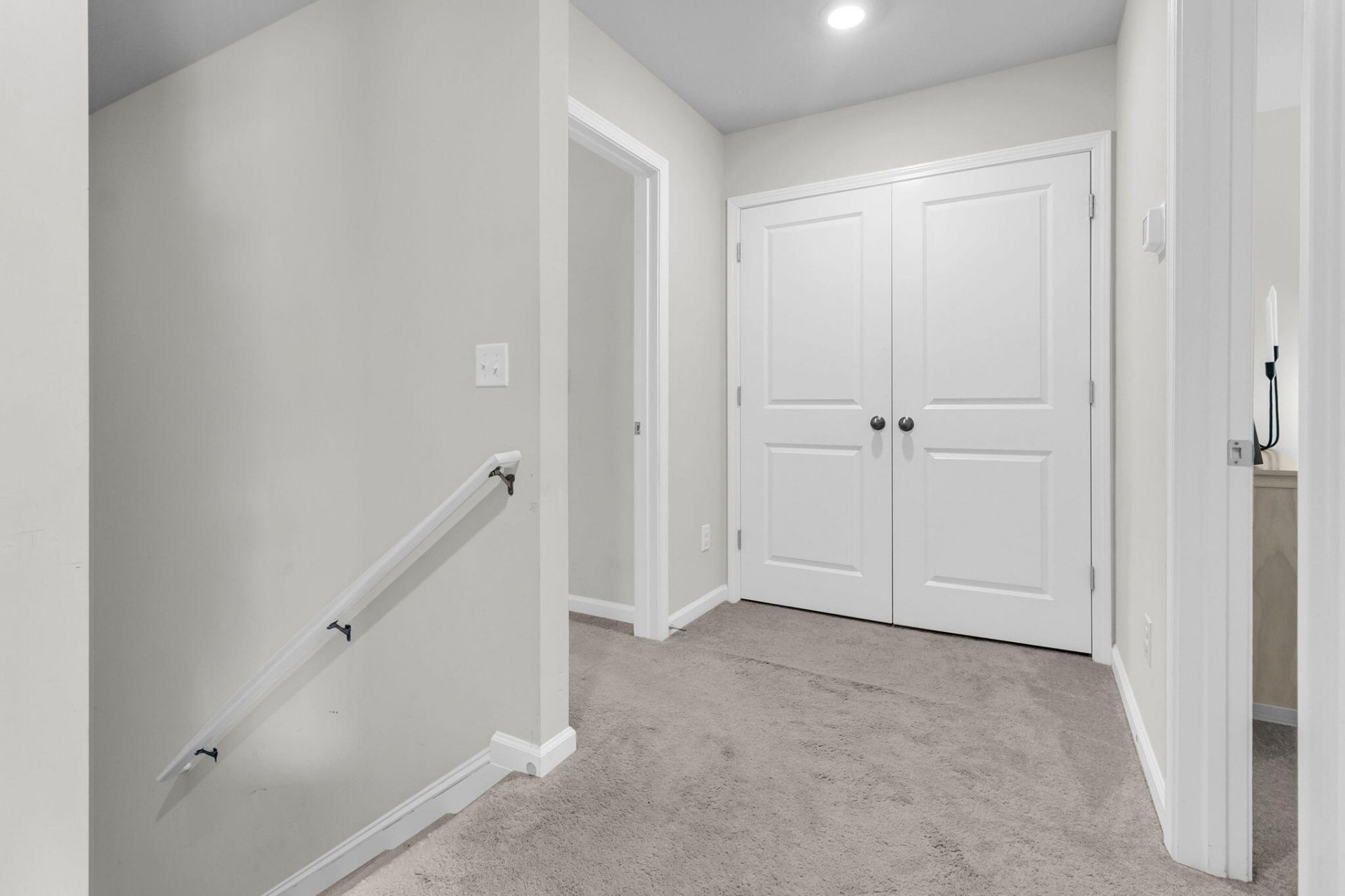 1879 Towne Street Photo 22