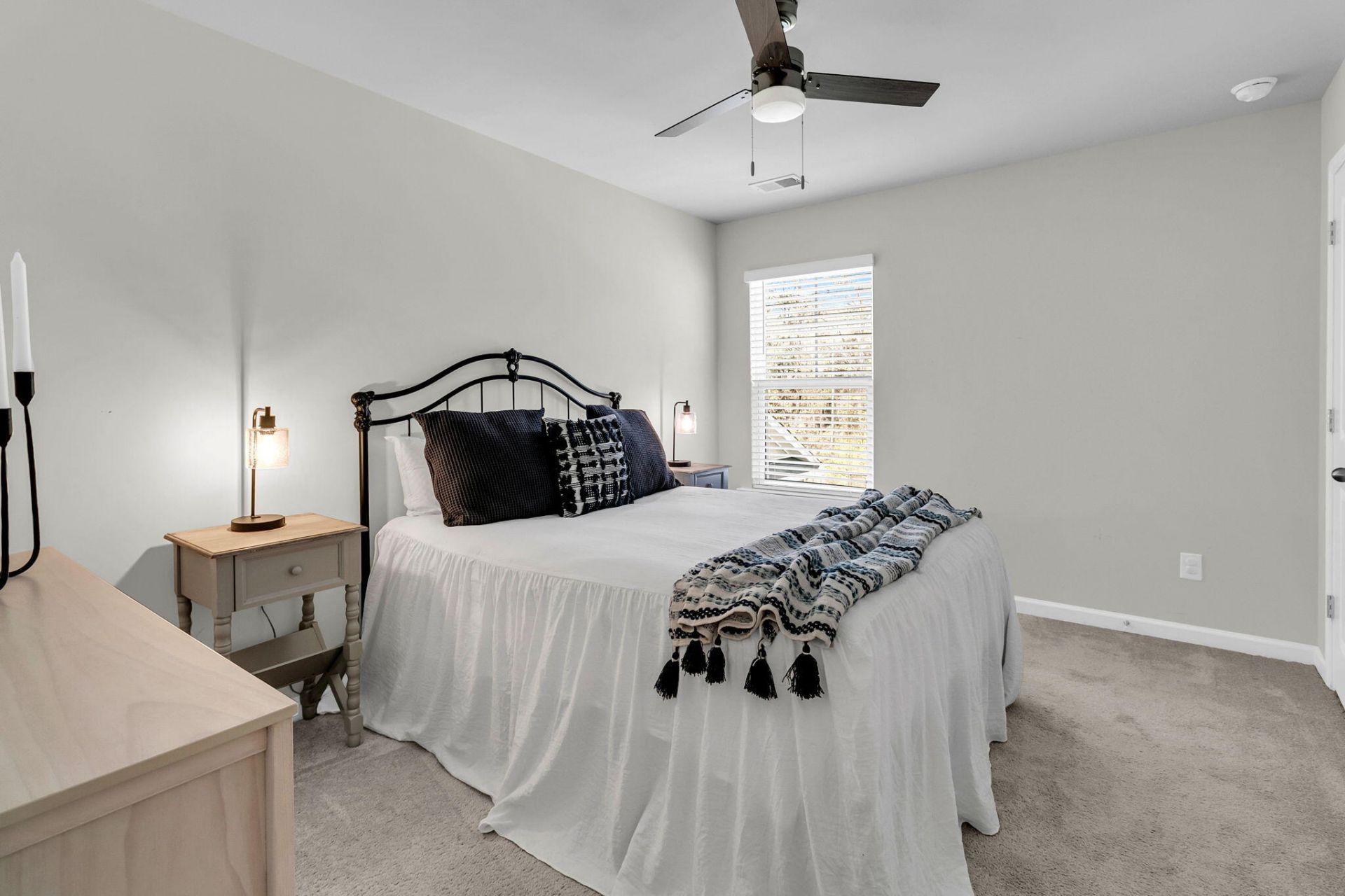 1879 Towne Street Photo 25