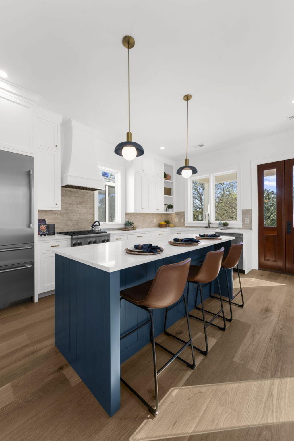 768 Gate Post Drive Photo 26