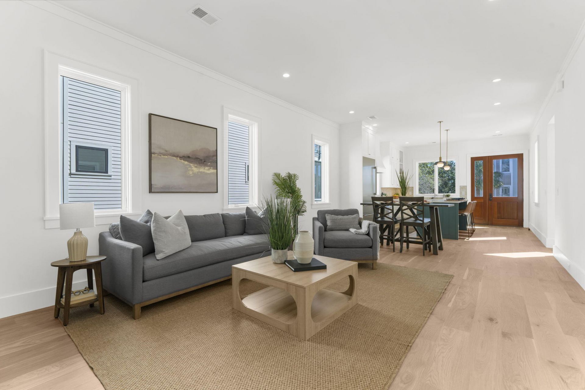 768 Gate Post Drive Photo 8