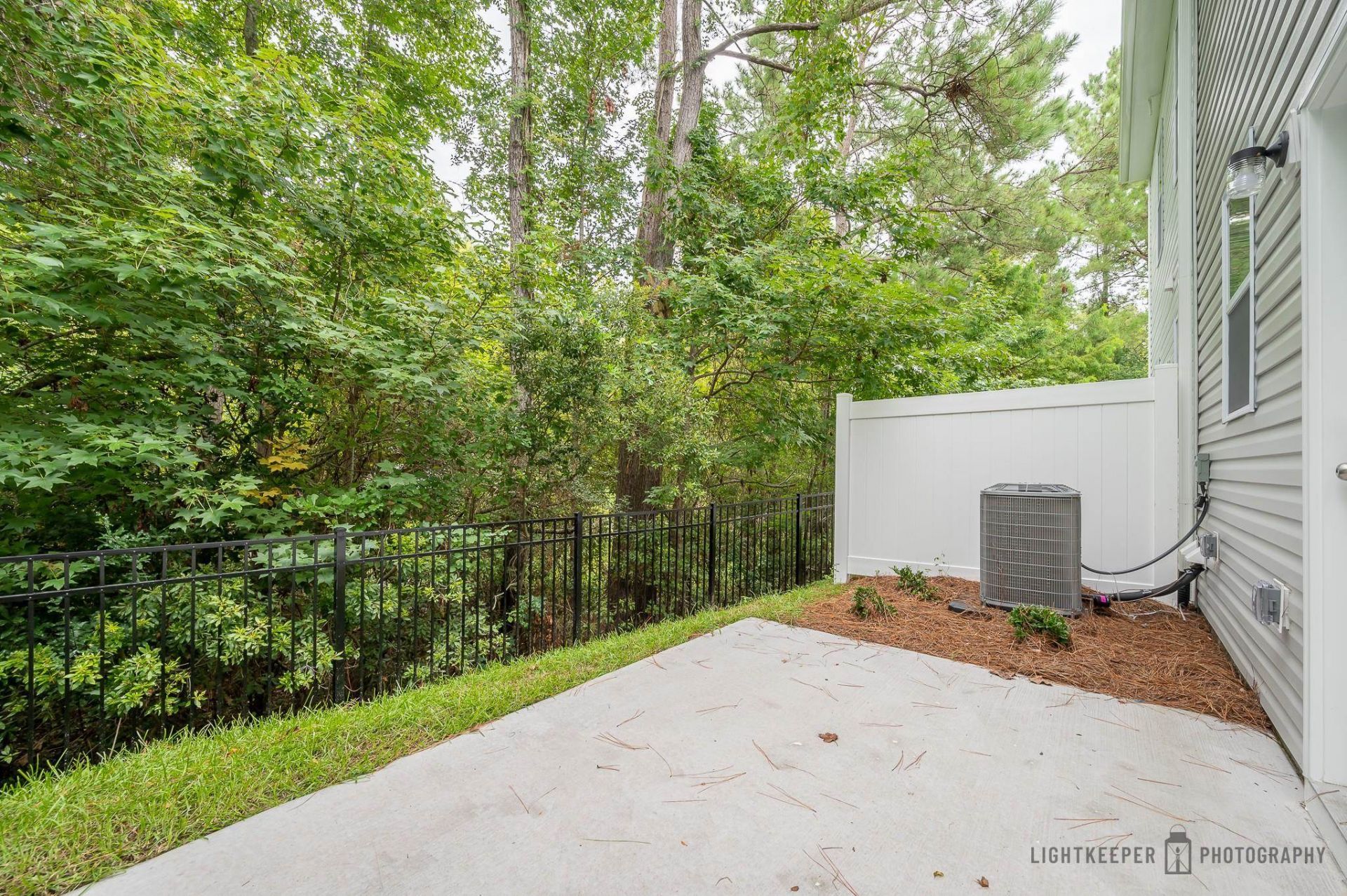 215 Banbury Ln. Photo 17