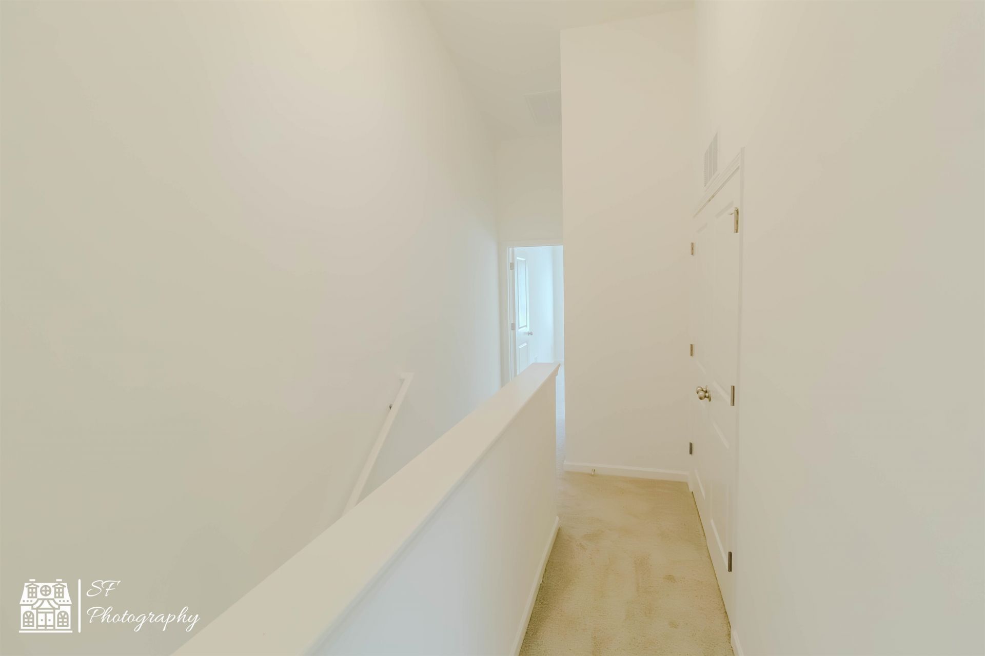 151 Crescent Way Photo 10