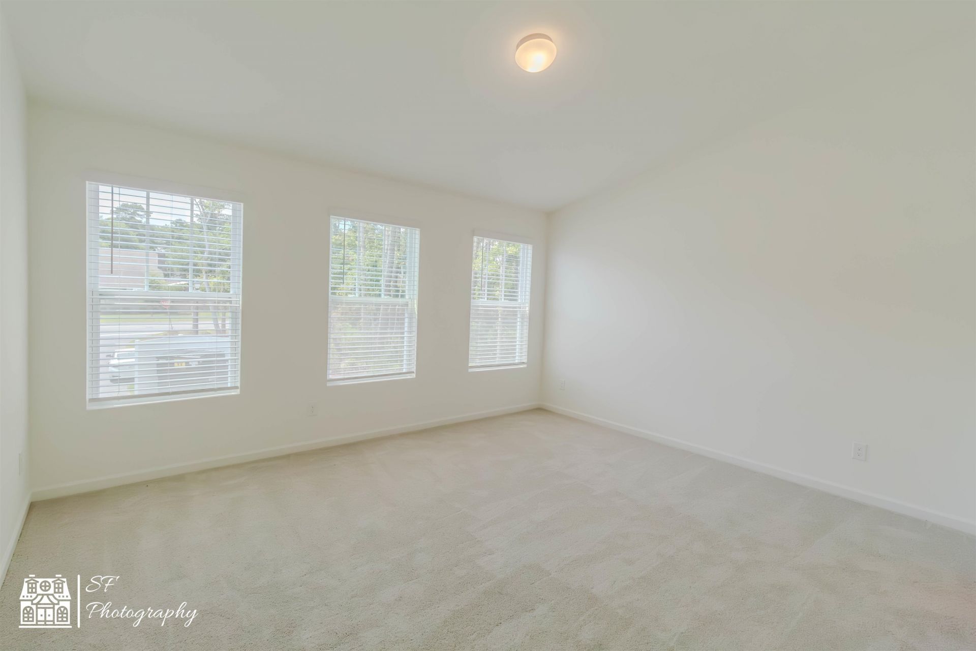 151 Crescent Way Photo 15