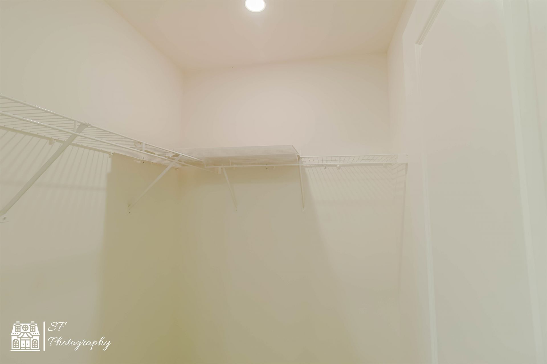 151 Crescent Way Photo 18