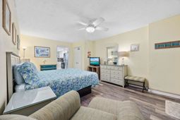 200 76th Ave. N  photo 4