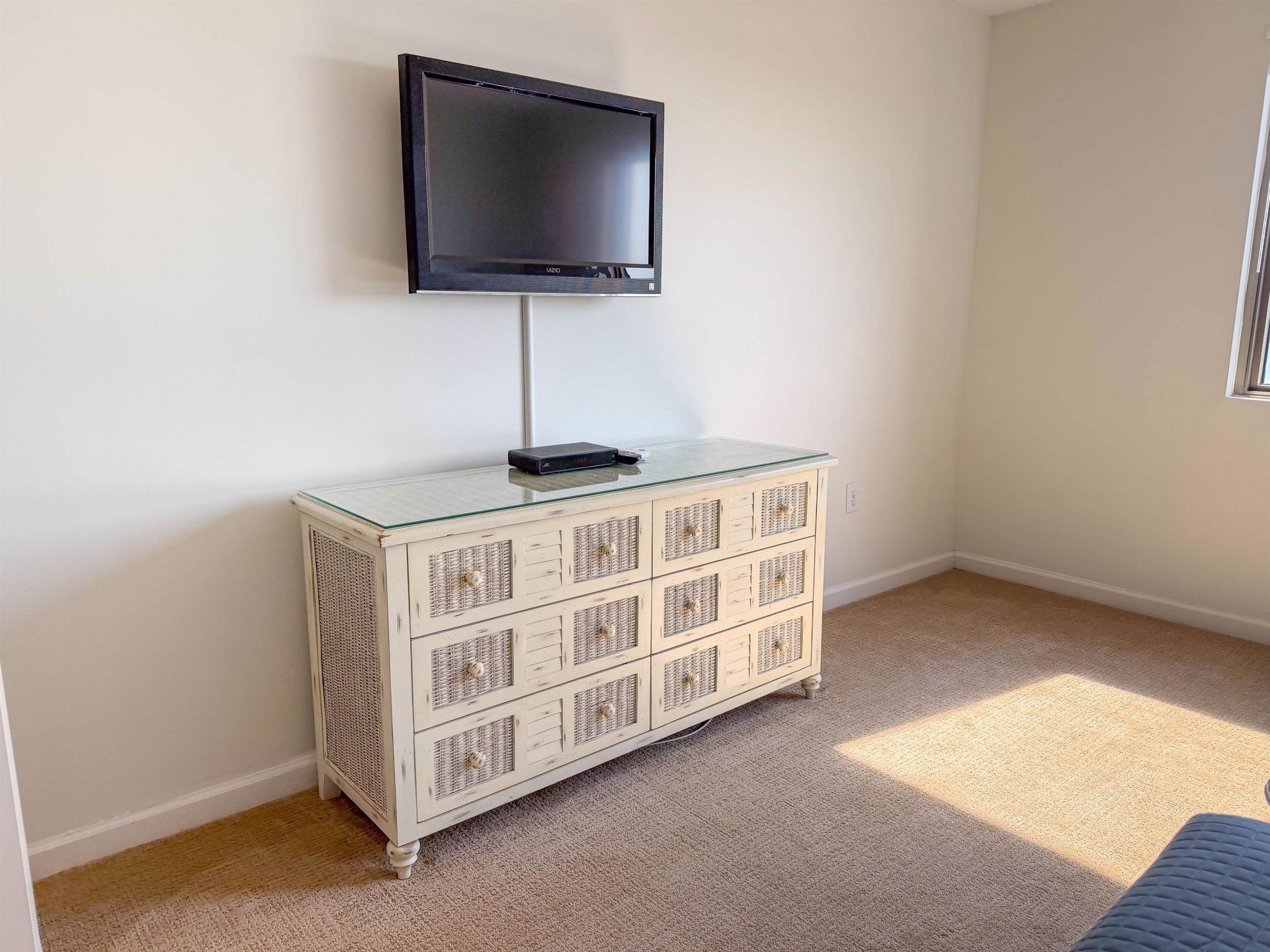 8560 Queensway Blvd.  Photo 20