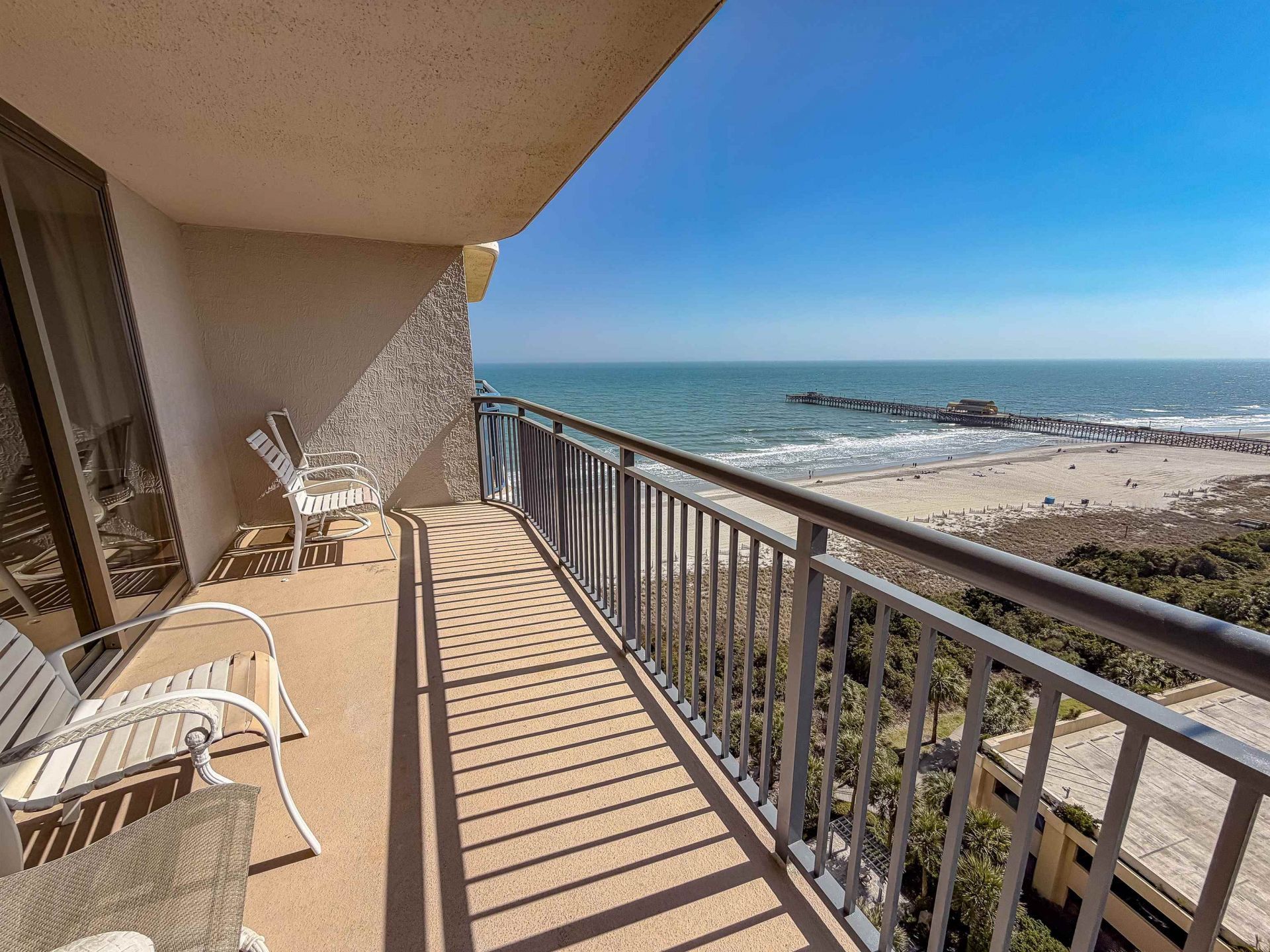 8560 Queensway Blvd.  Photo 4