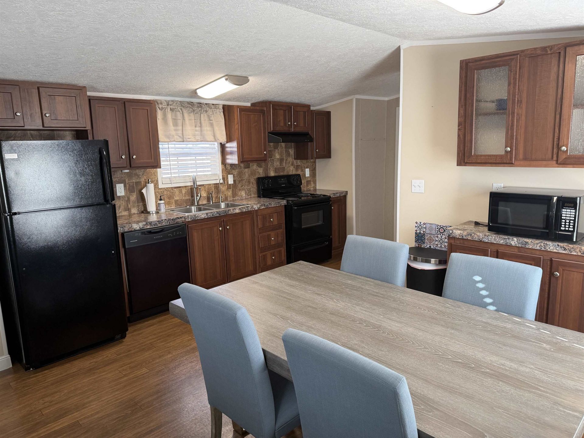 1010 Foxfire Dr. Photo 12