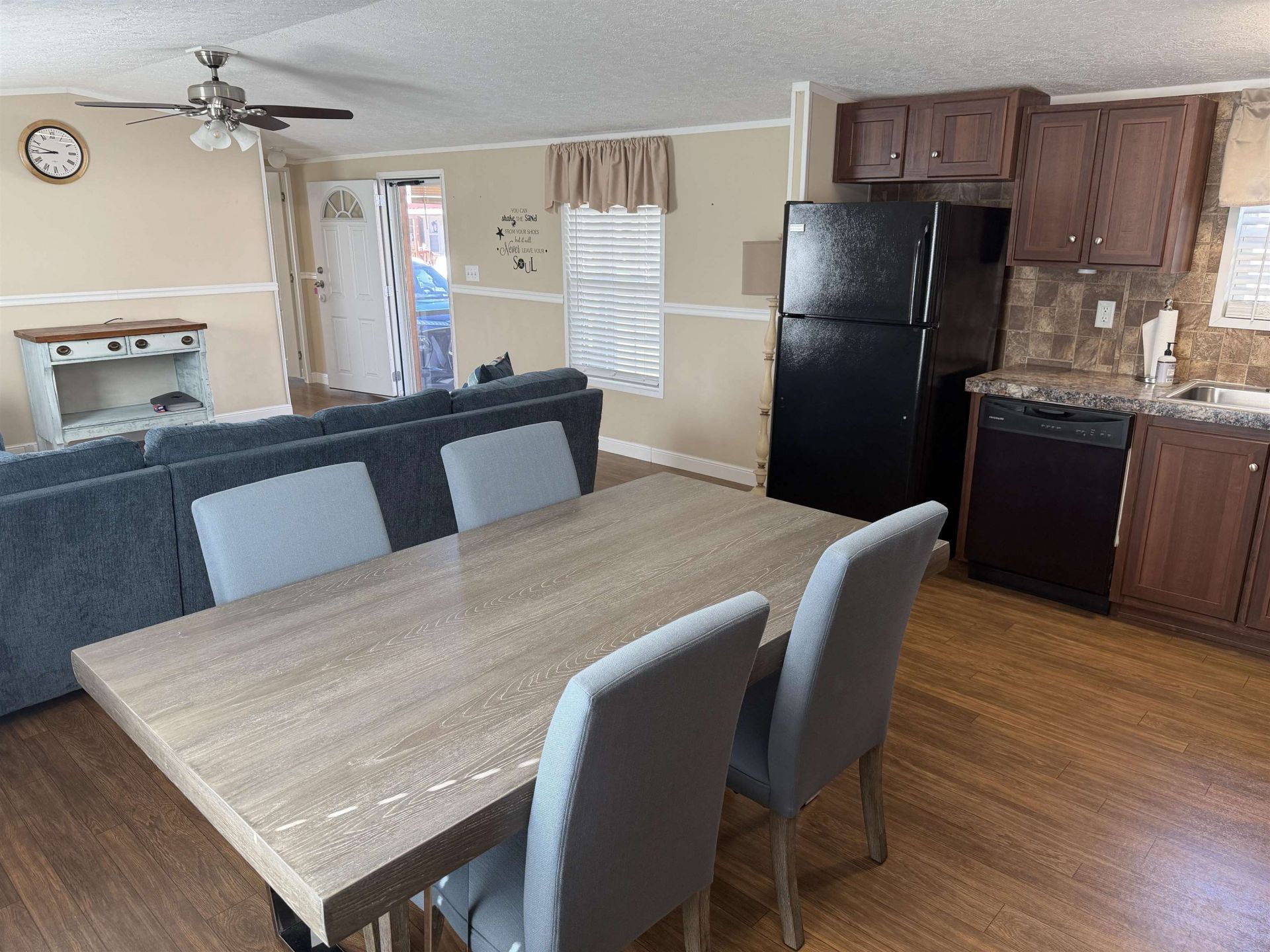 1010 Foxfire Dr. Photo 13