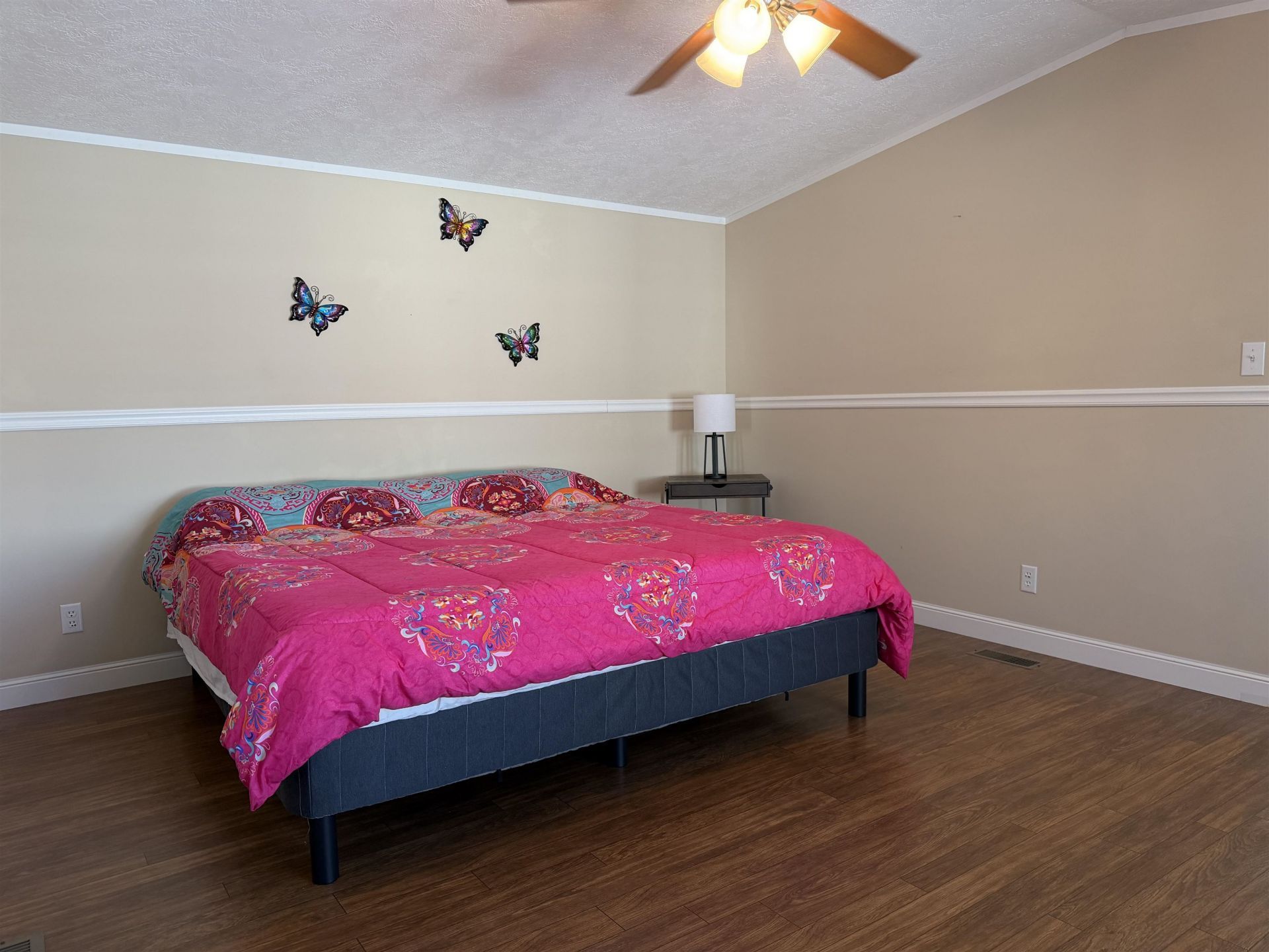 1010 Foxfire Dr. Photo 17