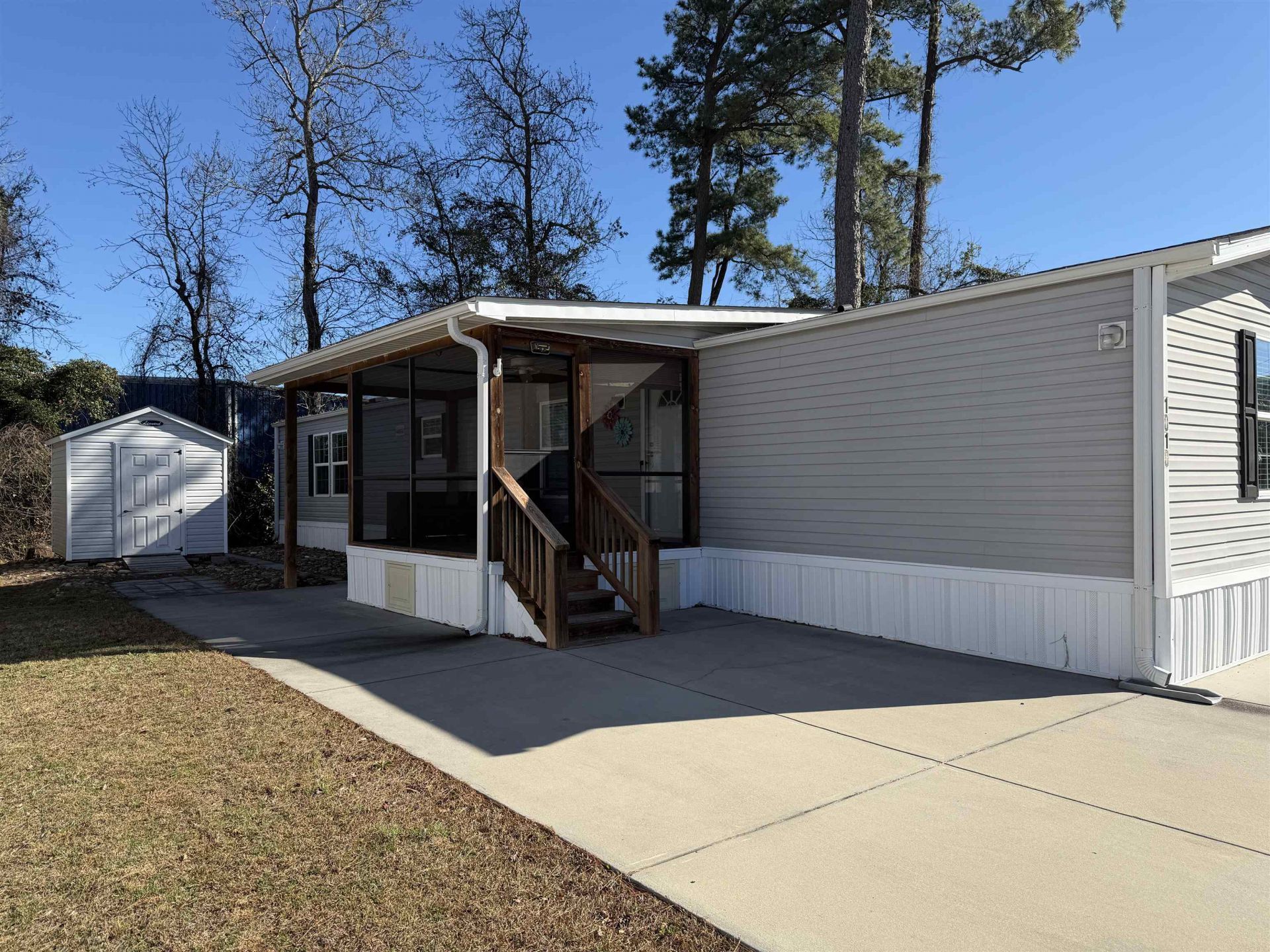 1010 Foxfire Dr. Photo 4