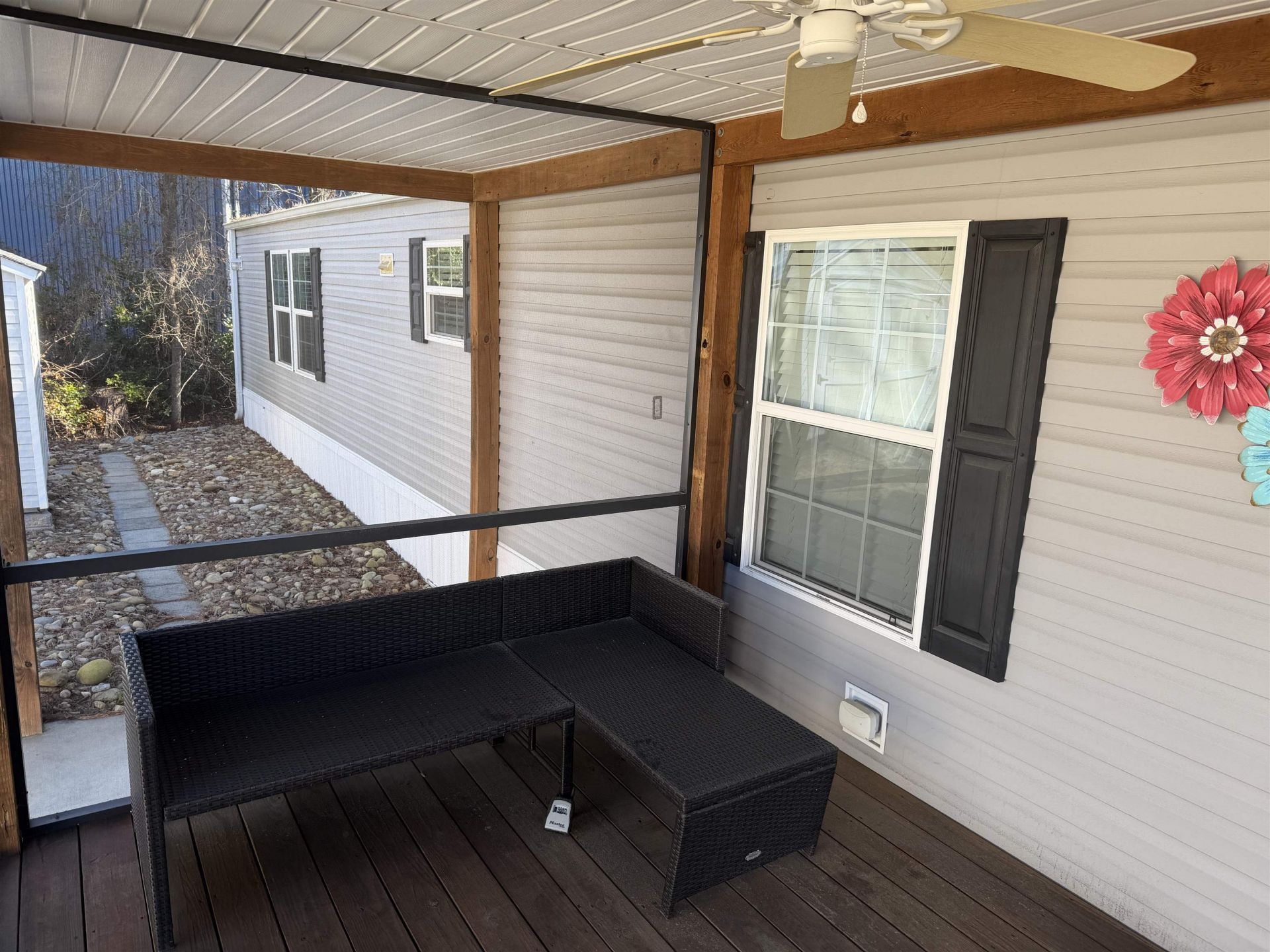 1010 Foxfire Dr. Photo 6