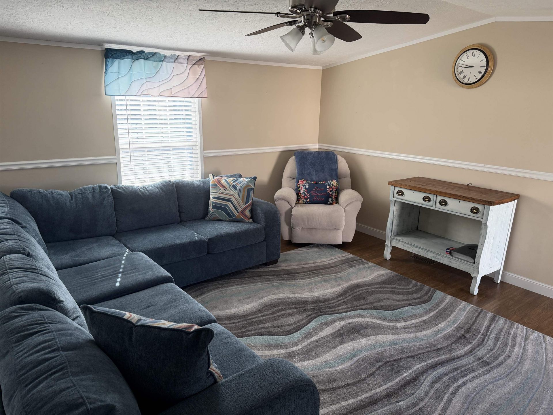 1010 Foxfire Dr. Photo 8