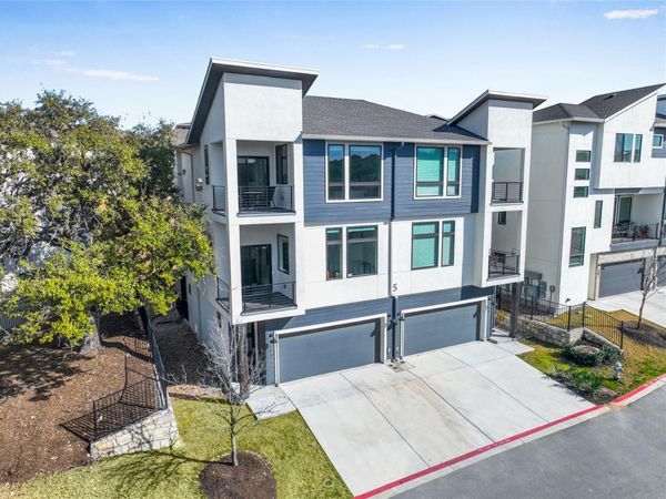 2050 Lohmans Spur RD, Unit 501, Lakeway, TX 78734