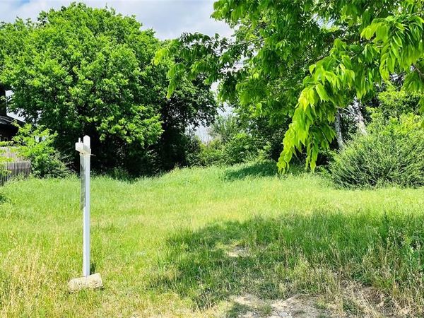 1601 Avenue D, Fort Worth, TX 76104