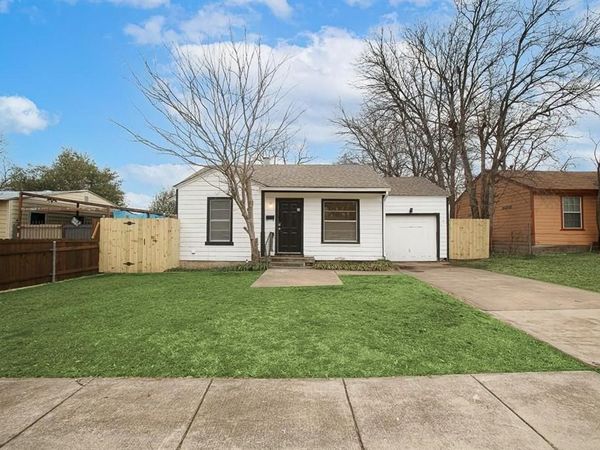 1244 E Morningside Drive, Fort Worth, TX 76104