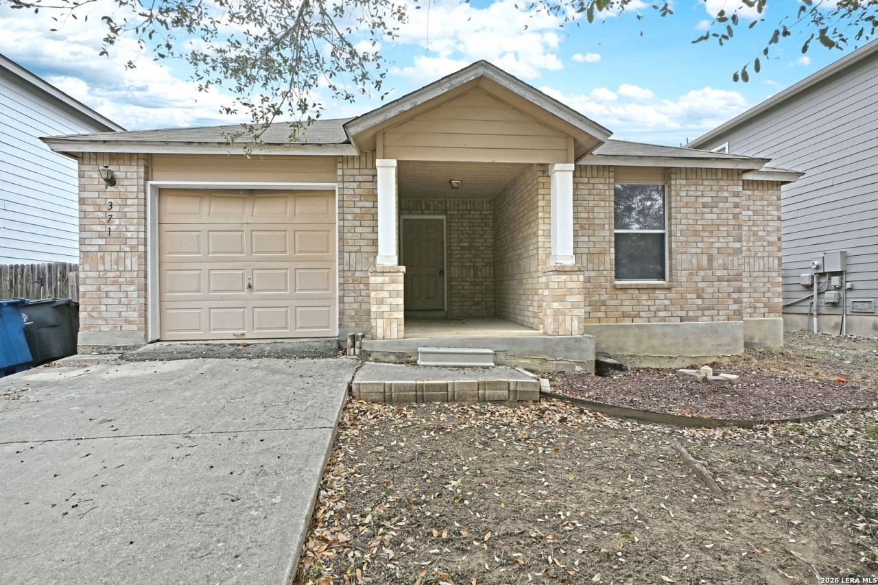 371 Copper, New Braunfels, TX 78130 Main Photo