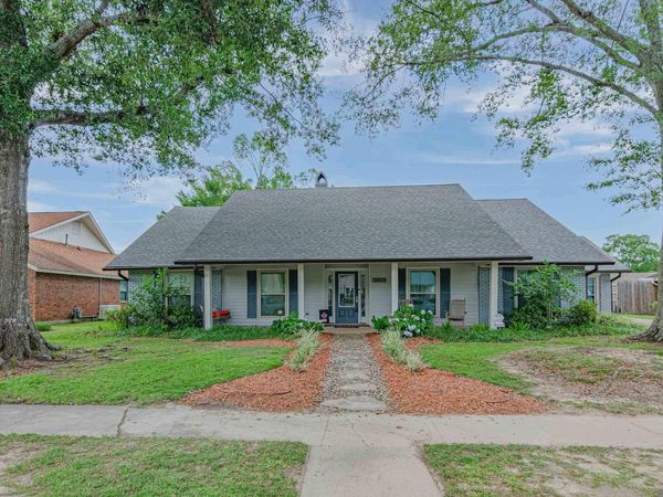 14133 Woodland Ridge Ave, Baton Rouge, LA 70816