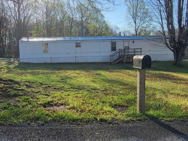 176 Hallborough Drive, Jonesborough, TN 37659