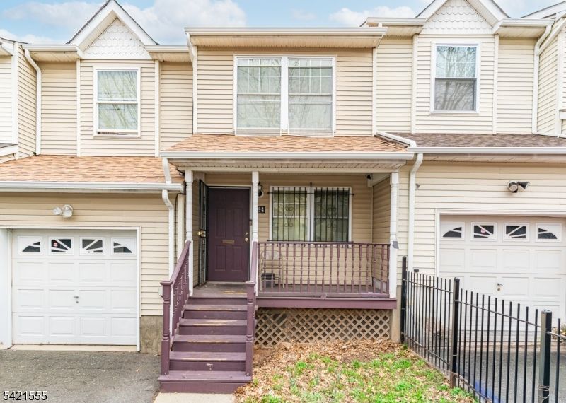 94 19th Ave, Newark, NJ 07103 Main Photo