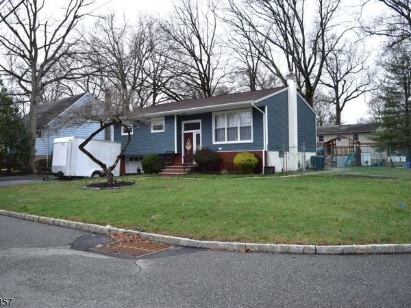 50 Auburn Rd, Parsippany-Troy Hills, NJ 07054