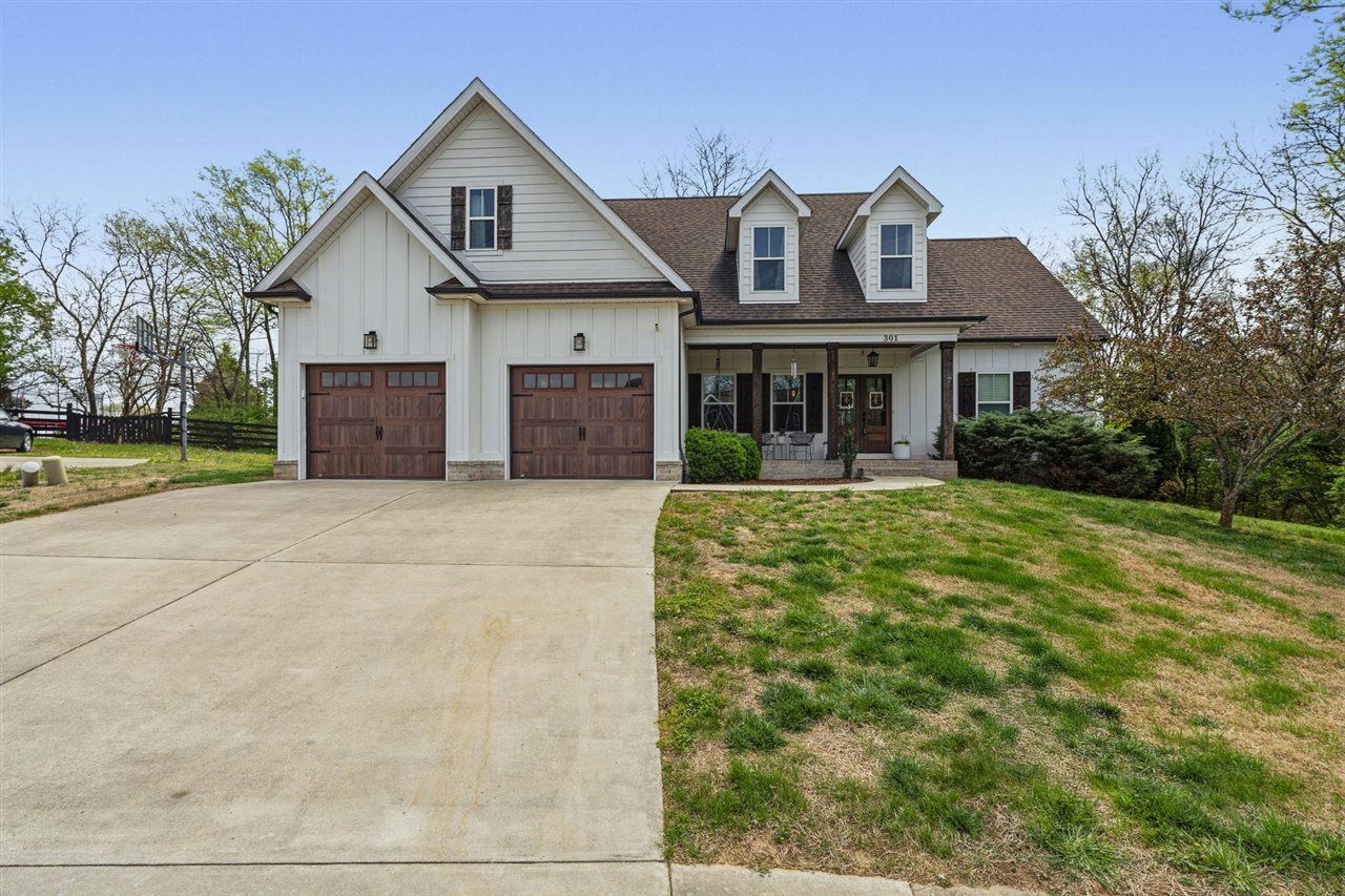 301 Mcintyre Street, Bowling Green, KY 42101 Main Photo