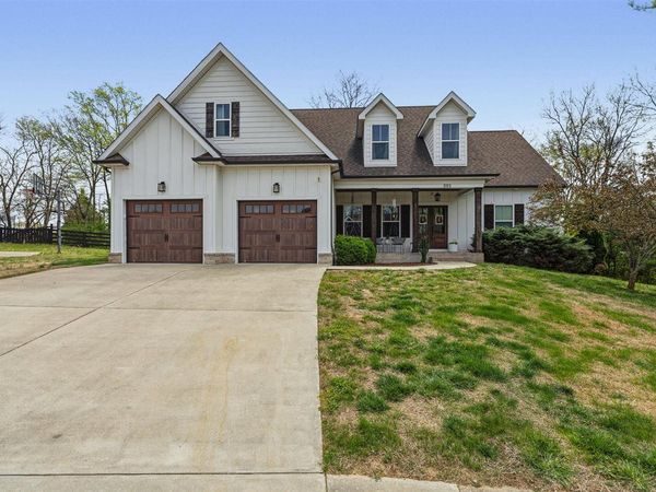 301 McIntyre Street, Bowling Green, KY 42101