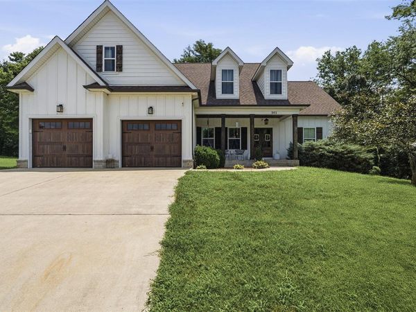 301 McIntyre Street, Bowling Green, KY 42101