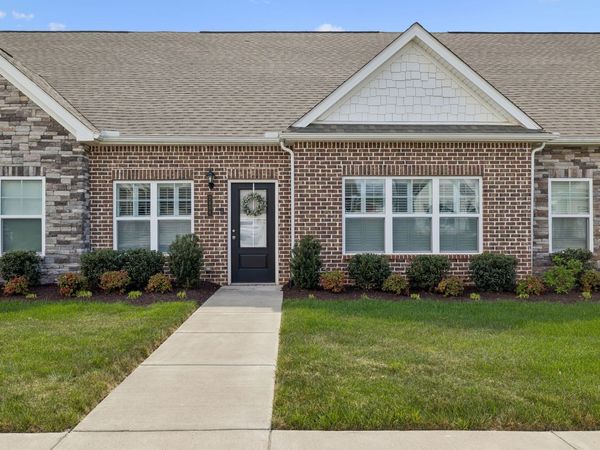 2406 Laurelstone Dr , Murfreesboro, TN 37130