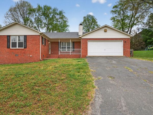 107 Kimberly Dr, Columbia, TN 38401