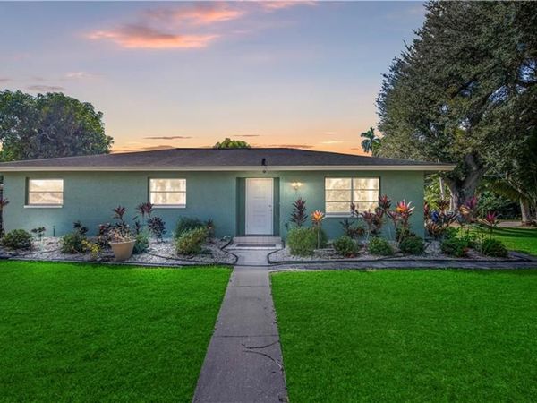 50 Palm Tree TER, FORT MYERS, FL 33905