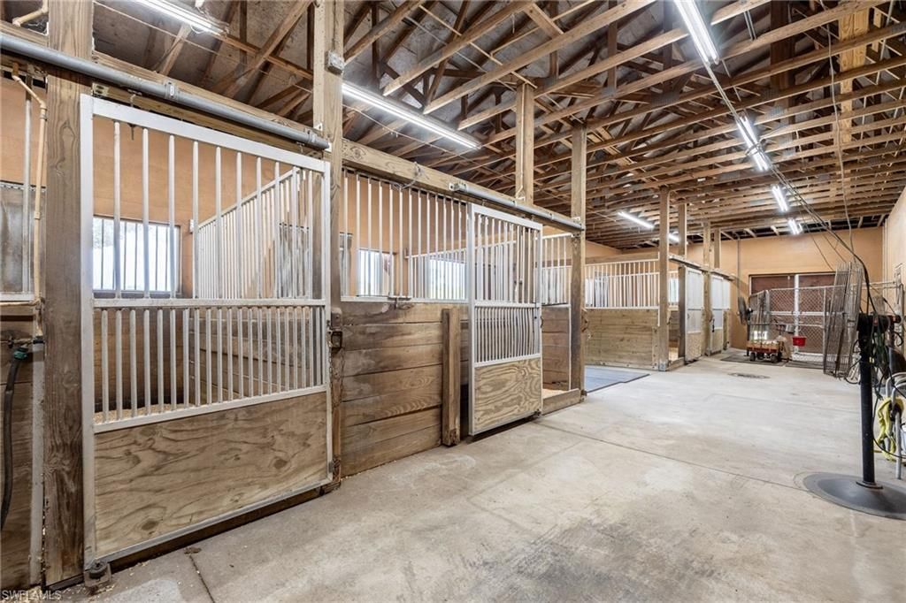 16100 N River Rd , Alva, FL 33920 Photo