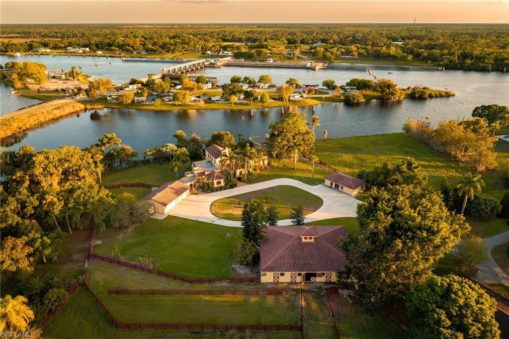 16100 N River Rd , Alva, FL 33920 Photo