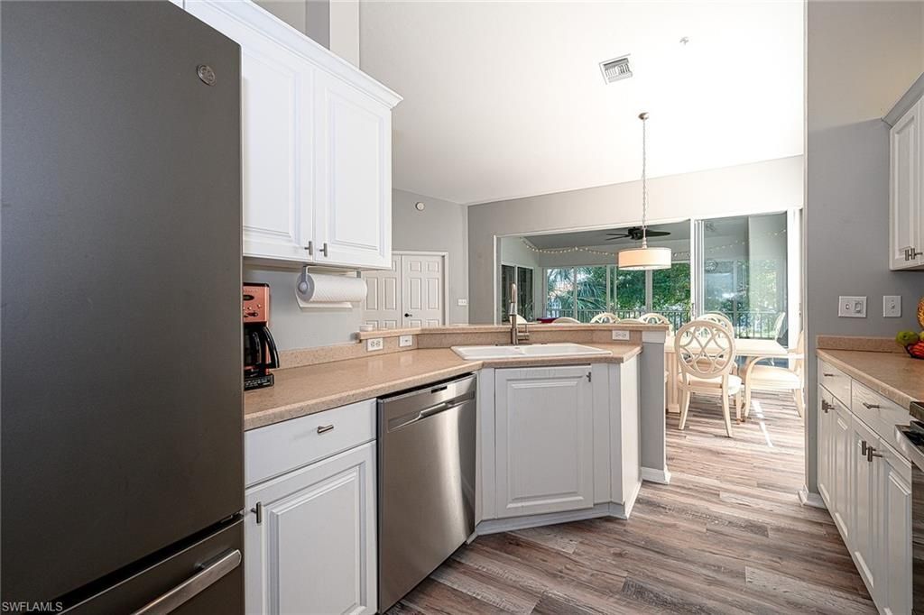 5125 Cedar Springs Dr, Unit 204, Naples, FL 34110 Photo