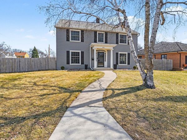 301 SE 3rd Avenue SE, Pipestone, MN 56164