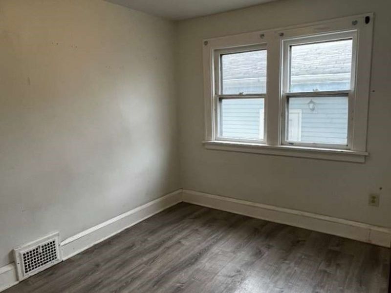 3993 W 23rd Street, Cleveland, OH 44109 Photo 9