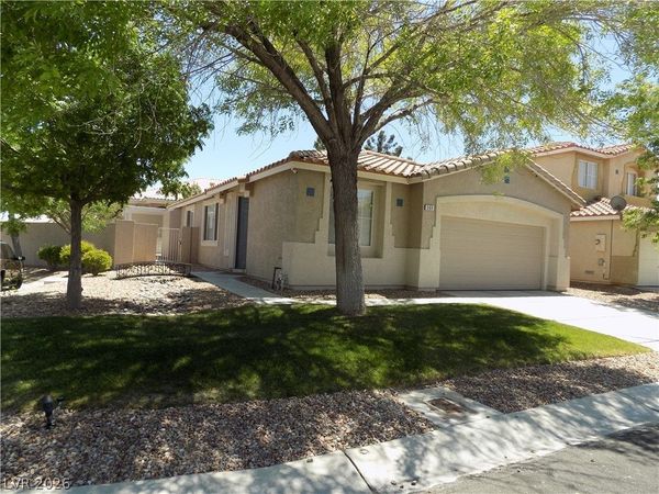 300 Magnolia Arbor Street , Las Vegas, NV 89144