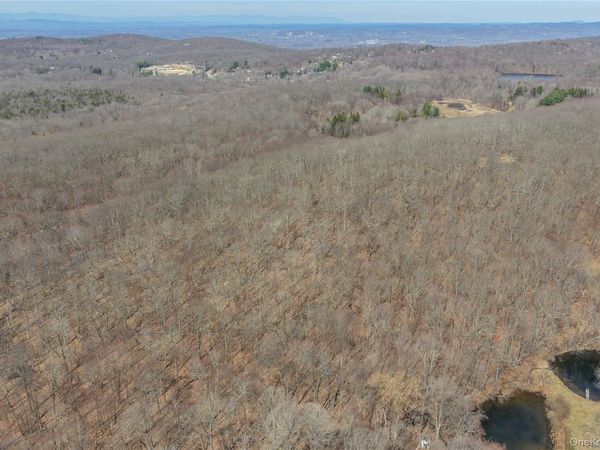 40 Meads Lane , Stormville, NY 12582